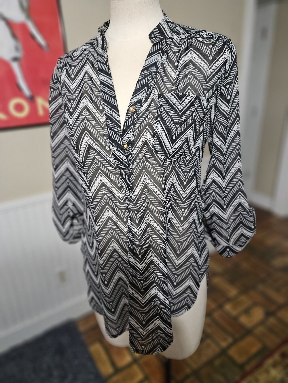Justify Zigzag Lightweight Top Small